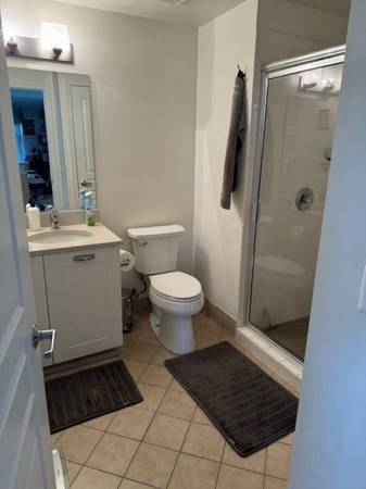 $475 / 144ft2 - * Durham Room for Rent – Bright Bedroom with Bath Included *63685979710977121