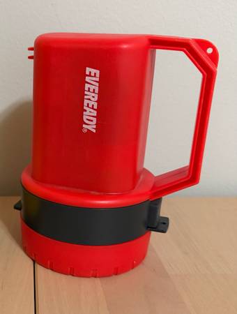 Flashlight:  Eveready Lantern with batteries 1