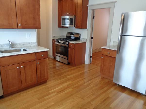 $2,450 / 2br - ¡Increíble oferta! Excelente ubicación para quienes se desplazan, camine a tiendas y restaurantes (Belmont)63863135073539120