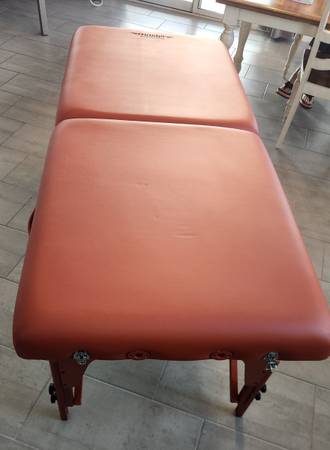 Massage table 1