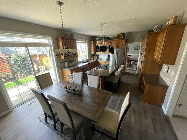 $600 / 2br - 442ft2 - Furnished Rooms in Upscale Home - Utilities & Maid Service Included (Vancouver)63831608635907122