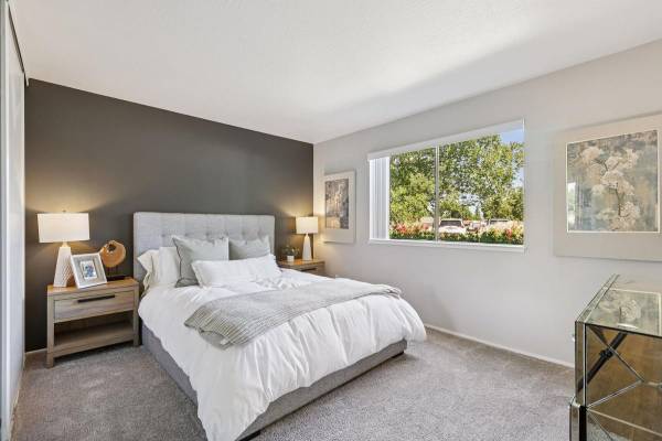 $2,300 / 1br - 640ft2 - Dog Park, Wood-Style Plank Flooring in Common Areas (dublin / pleasanton / livermore)64017517518338120