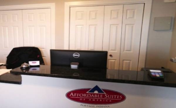 $1,699 / 1br - Tour Today, Settle In Right Away - No Lease, No Deposit Required! (1550 Olmstead Dr, Portage, IN)63898984917122121