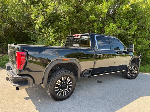 2024 GMC DENALI 2500 HD - Photo 12