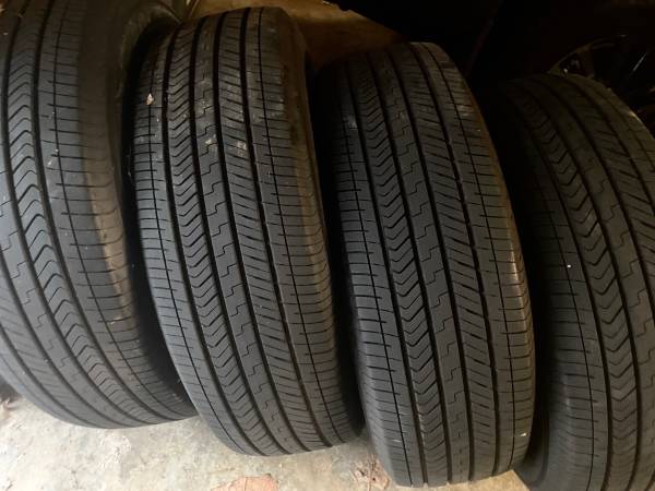 Yokohama Geolandar X-CV tires size 245/70R18. 1