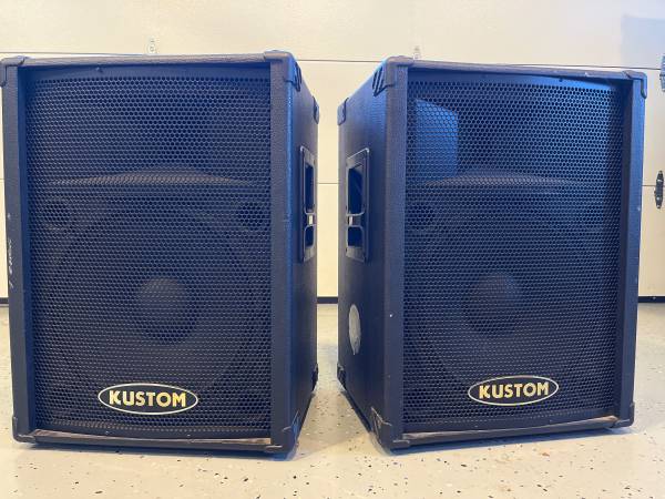 PA speakers - Kustom KPC15 1