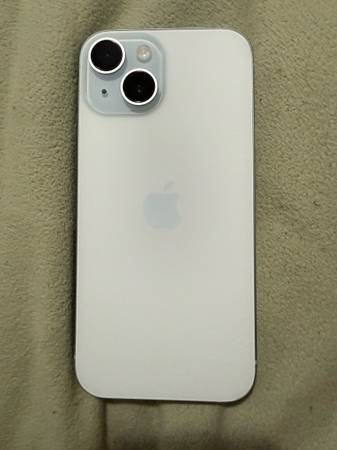 iPhone 15 blue 128Gb unlocked battery health 100 - cell phones
