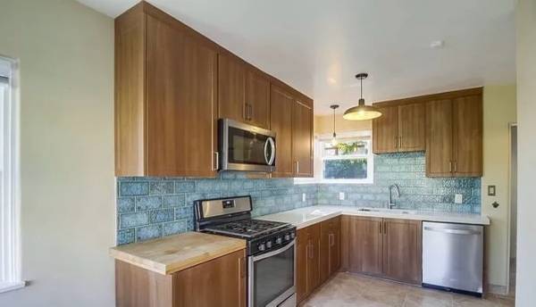 $2,400 / 3br - 1372ft2 - BEAUTIFUL HOUSE FOR RENT 🏡 (3624 Wilshire Ter, San Diego, CA 92104)63878361339905123