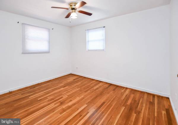 $1,500 / 3br - 3 br Home w/ Huge addition near MD University for rent! (Hyattsville)64039861526275121