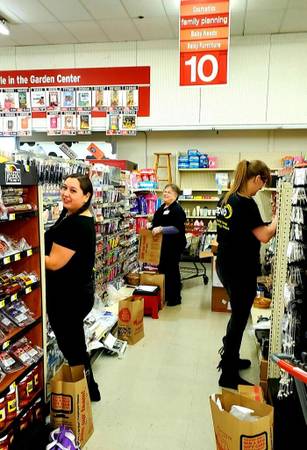 Overnight Cosmetic Merchandiser 1