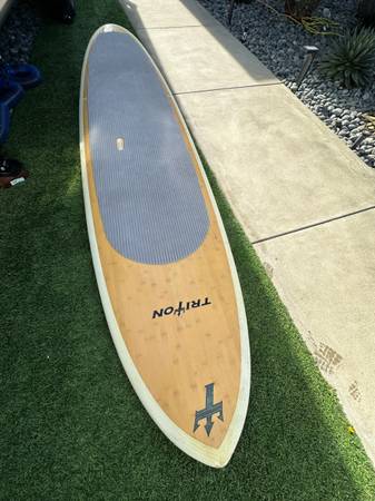 Triton Paddle board, 10' with paddle 1