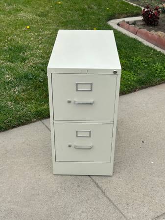 2 drawers - filing cabinet + key - $65 (modesto)63470292197507120