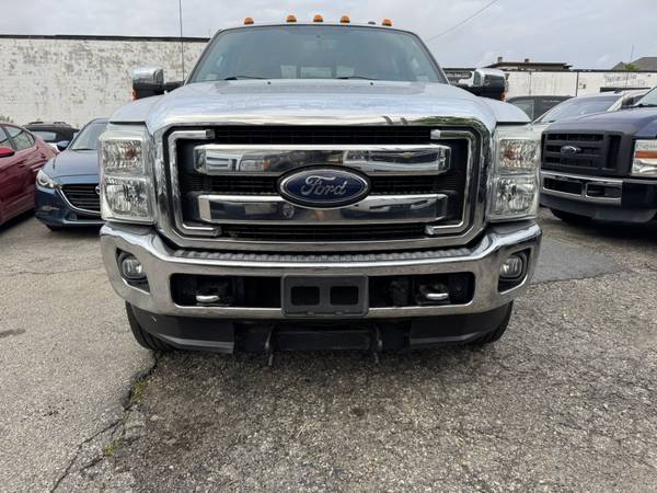 2016 Ford F-350 XLT Crew Cab 6.2L V8 4X4 Pickup*Low 108K Miles - $18,995 (90 days warranty included in price*manchester,nh*call or txt)63622639671937121