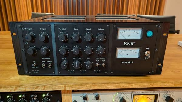 Knif Vari Mu II Mastering Compressor 1