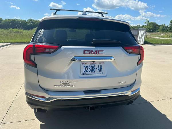2018 GMC Terrain SLT Sport Utility 4D - $15,950 (+ Midstate Auto Group)63621941792257123