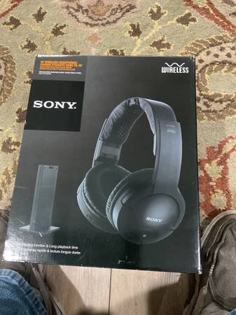 Sony Wireless  MDR-RF985RK 1