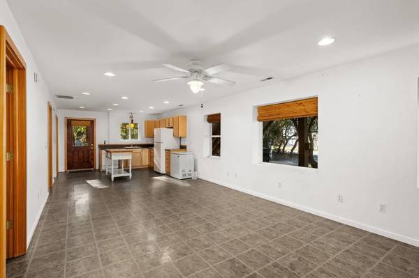 $2,400 / 2br - Alquiler a largo plazo de 2 habitaciones con mascotas permitidas en Kill Devil Hills (Kill Devil Hills)63862069915265123