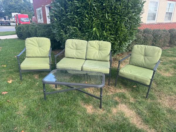 4 Pc. Lightweight Patio Set - VG Cond. - Marietta, Pa Pick Up 1
