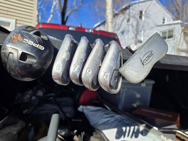 Epec kids golf clubs and bag 1