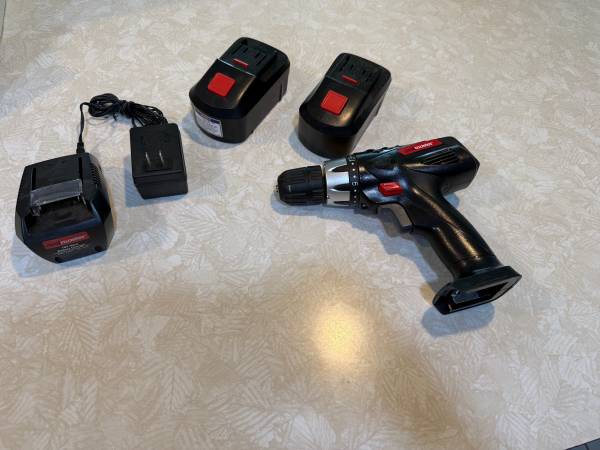 Drill Master 18 Volt Cordless Drill/Driver 1