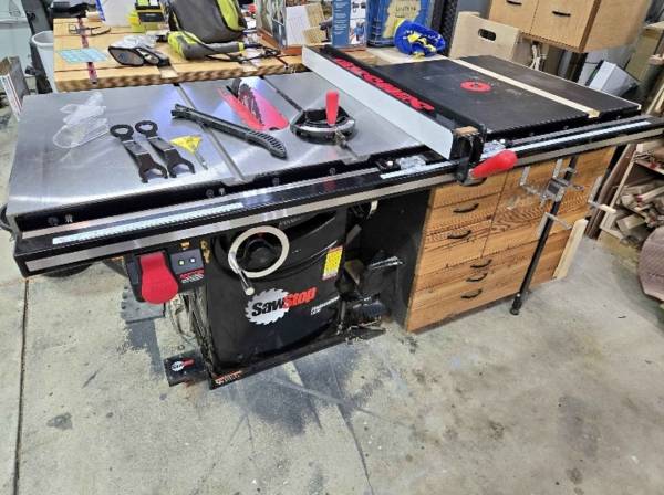 SawStop Professional Cabinet Saw with JessEm Router Table 1
