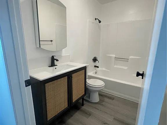 $825 / 2hab - 969ft2 - 💚💚Amplio apartamento de 2 habitaciones/2 baños en Los Ángeles💚💚 (Los Ángeles)63655061432963122