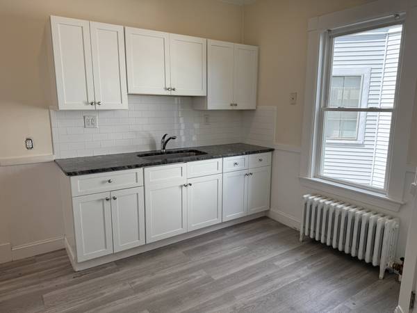 $3,200 / 3br - Apartamento de 3 habitaciones y 1 baño en Dorchester | Savin Hill (Dorchester)63828339692033122