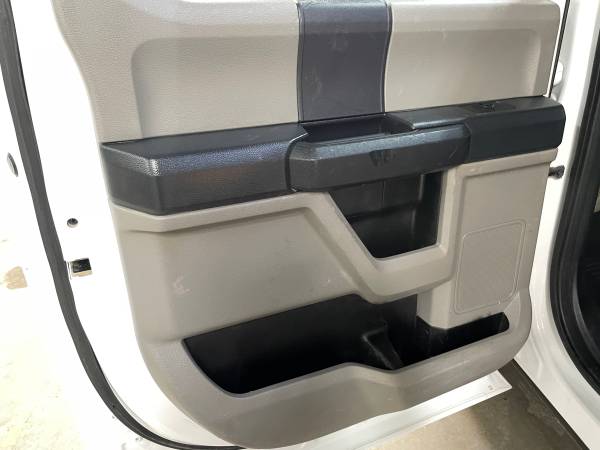 2022 Ford F-350 4X4 MECHANICS - Photo 12