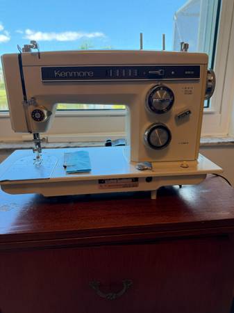 Sewing machine Professionally cleaned & Tuned. 1