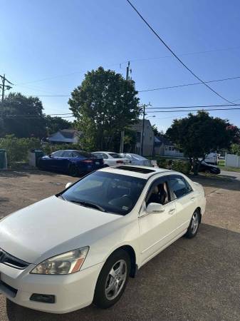 2006 Honda Accord Hybrid SEDAN 4DR 3.0L V6 - $3,999 (Norfolk)63621686141825121