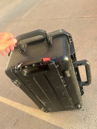 Rolling Camera Case 1