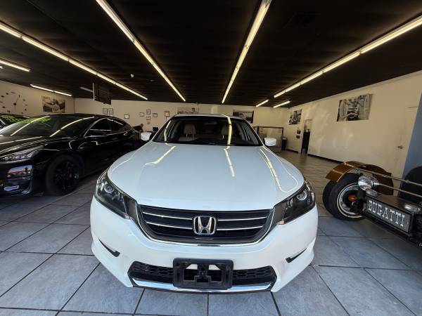 2014 HONDA ACCORD WHITE $4500 DOWN FOR NO CREDIT CHECK FINANCING - $4,500 (fairfield / vacaville)63487845883905121