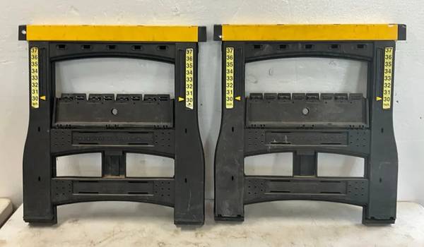 Stanley Adjustable Sawhorses (Set of 2) 1