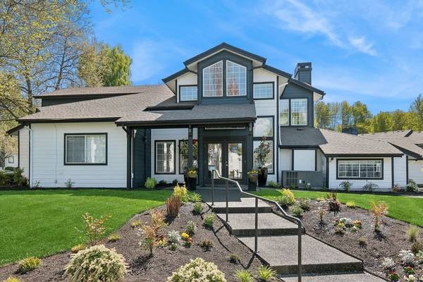 $1,905 / 2br - 1023ft2 - Summer Days Ahead! One Month FREE! (6305 S 238th Pl, Kent, WA)63688314723073123