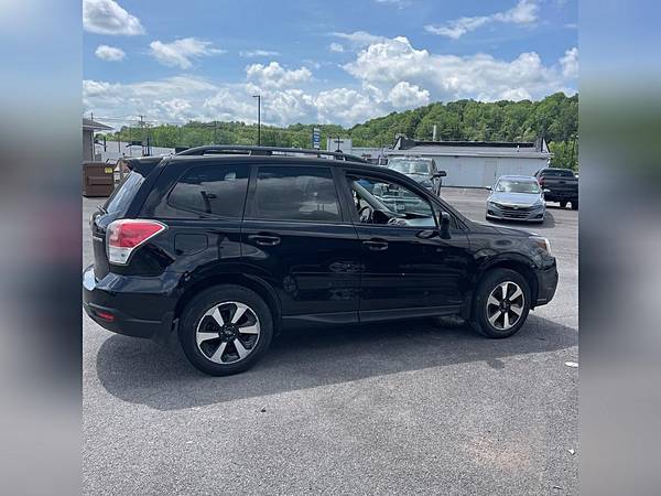 2018 Subaru Forester 2.5i Premium CVT - $9995.0063469917703043122