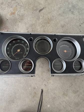1972 C-10 Gauges 1