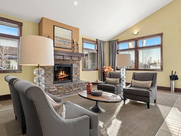 $1,999 / 2br - 1029ft2 - Foso exterior para fuego, encimeras de granito (Cedar Mills)63831464722563122