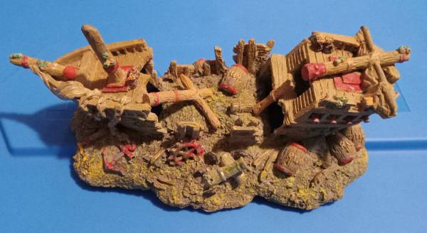 Aquarium 10" Tan - Wrecked Ship 1