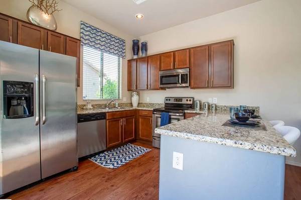 House share; Furnished room in a 1 bedroom home, Utilities included 1 1