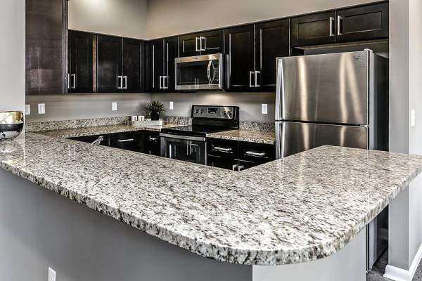 $1,707 / 1 hab - 1151 pies² - 1 habitación 1 baño con despacho!!!! ¡PRIMER MES GRATIS si te mudas antes del 30.09.25 (Papillion)63681623684737121