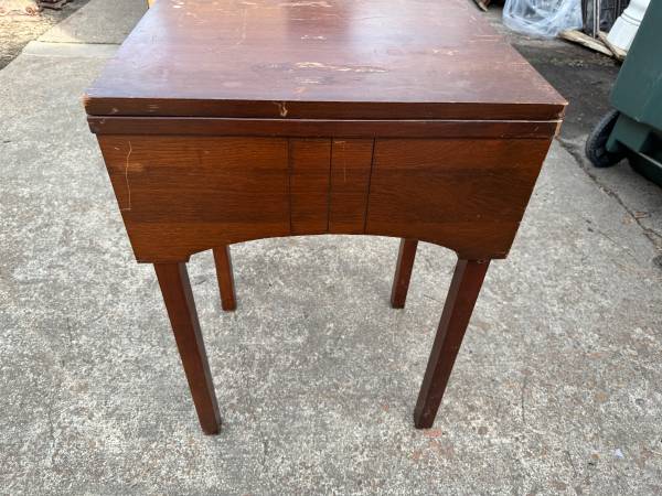 Antique White Sewing Machine Case 1