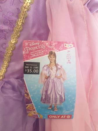 *NEW w/tag * Disney Princess Rapunzel Deluxe Exclusive Costume-M size 1