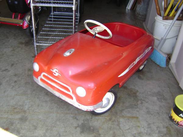 1940's Studebaker Pedal Car - $185 (West Chester)