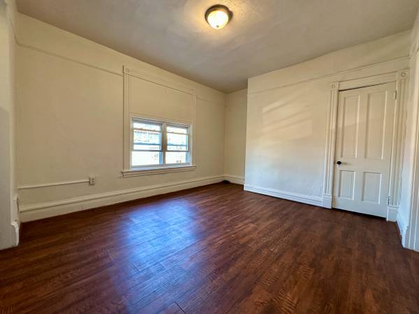 $2,050 / 4br - TAKE A LOOK!! Still on the Market 2,3 or 4 BR Apartment!! CALL TODAY!! (Squirrel Hill / Shady Side / Pitt / CMU / Oakland)63664544916099122
