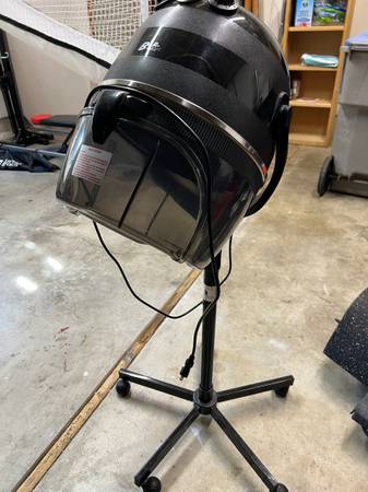Standing adjustable professional hooded hair dryer on wheels 1