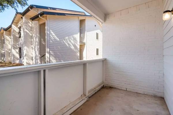 $1,094 / 1br - 700ft2 - Your search stops here! Exquisite views can be yours! 1 bed / 1 bath (Fort Worth)63796555563651120
