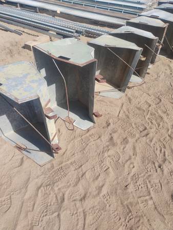 Trimmer and McLean Mower Catchers - $1 (Bakersfield)63471407786371121
