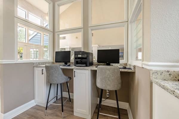 $1,459 / 1br - 850ft2 - GET 1MTH FREE RENT BY 10/17! COME TOUR AND SAVE1 (8401 Southside blvd, Jacksonville, FL)64005271894018123