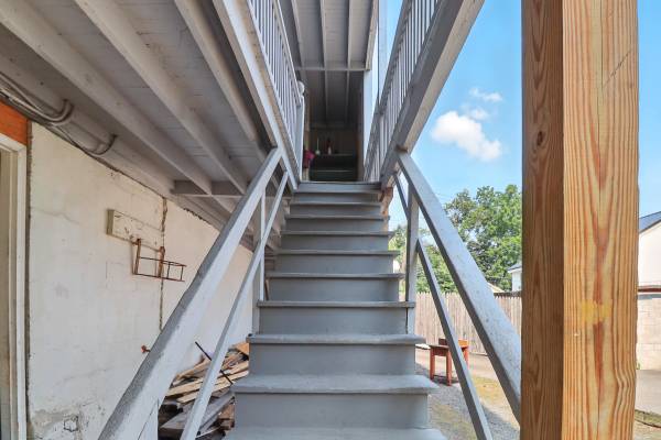 $1,550 / 4br - 198 MAIN ST STUDENT HOUSING (BINGHAMTON)64035575902978123