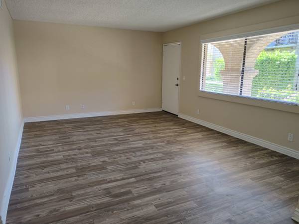 $2,165 / 2br - 1050ft2 - 2 Bedrooms 2 Bath Apartment in Palm Springs, CA63668321051139122